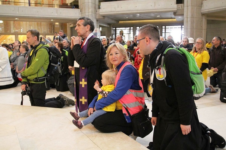 Pielgrzymi łagiewniccy dotarli do Centrum św. Jana Pawła II - 2019