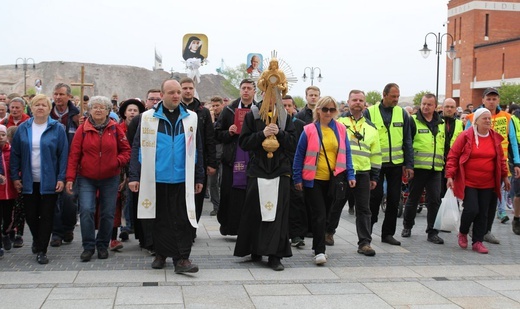 Pielgrzymi łagiewniccy dotarli do Centrum św. Jana Pawła II - 2019