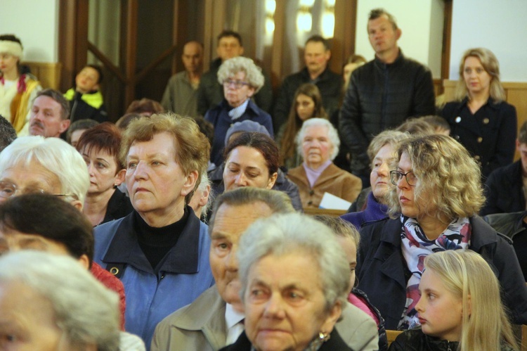 Hołd dla Maryi w Mikołajowicach