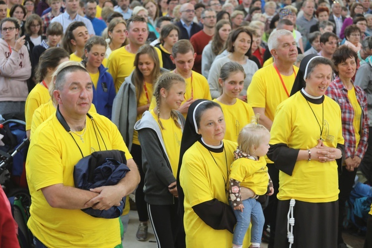 Łagiewniccy pielgrzymi u św. Faustyny i na Mszy św. w bazylice - 2019 