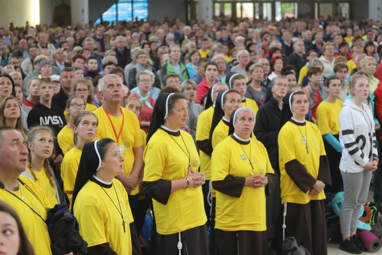 Łagiewniccy pielgrzymi u św. Faustyny i na Mszy św. w bazylice - 2019 