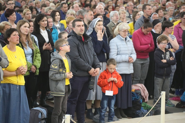 Łagiewniccy pielgrzymi u św. Faustyny i na Mszy św. w bazylice - 2019 