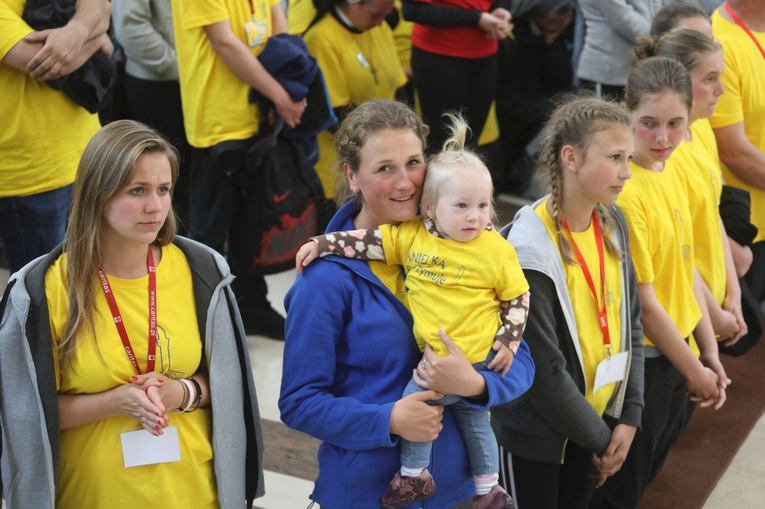 Łagiewniccy pielgrzymi u św. Faustyny i na Mszy św. w bazylice - 2019 