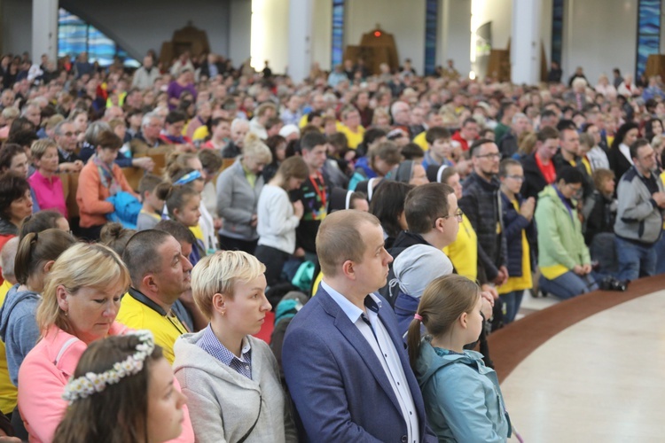 Łagiewniccy pielgrzymi u św. Faustyny i na Mszy św. w bazylice - 2019 