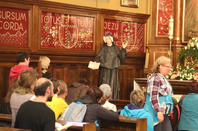 Łagiewniccy pielgrzymi u św. Faustyny i na Mszy św. w bazylice - 2019 