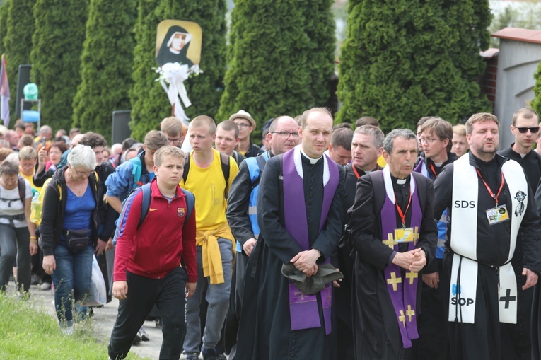 Łagiewniccy pielgrzymi u św. Faustyny i na Mszy św. w bazylice - 2019 