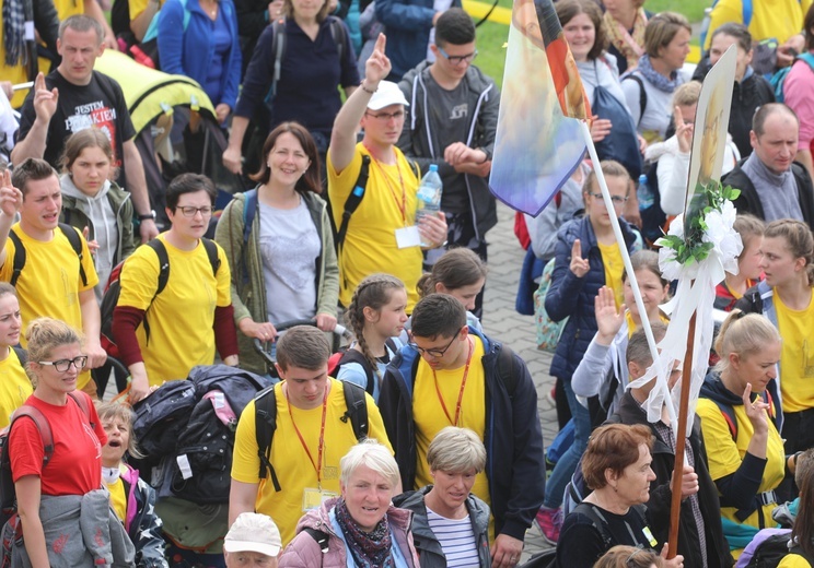 Łagiewniccy pielgrzymi u św. Faustyny i na Mszy św. w bazylice - 2019 