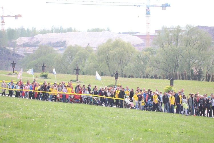 Łagiewniccy pielgrzymi u św. Faustyny i na Mszy św. w bazylice - 2019 