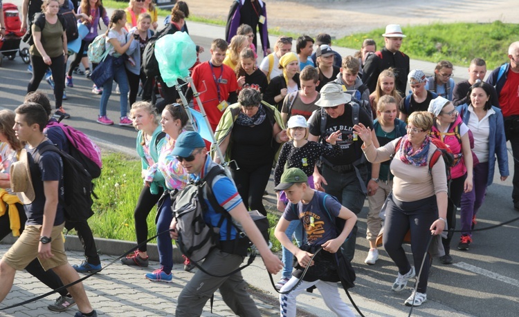 Powitanie 7. pielgrzymki łagiewnickiej w Wysokiej - 2019