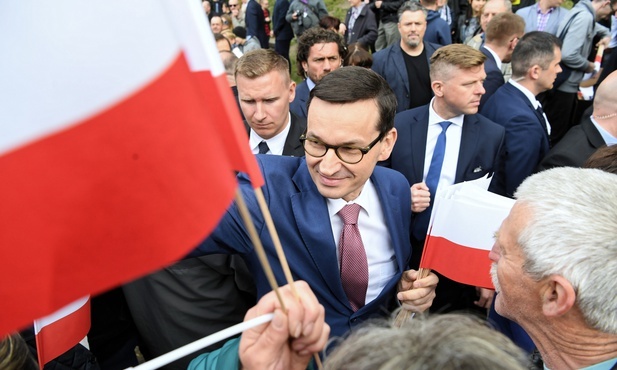 Premier: Patriotyzm to nie puste hasło