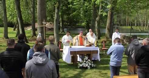 Dom zniszczony jak oni. Uroczystość 18-lecia wspólnoty Cenacolo w Giezkowie