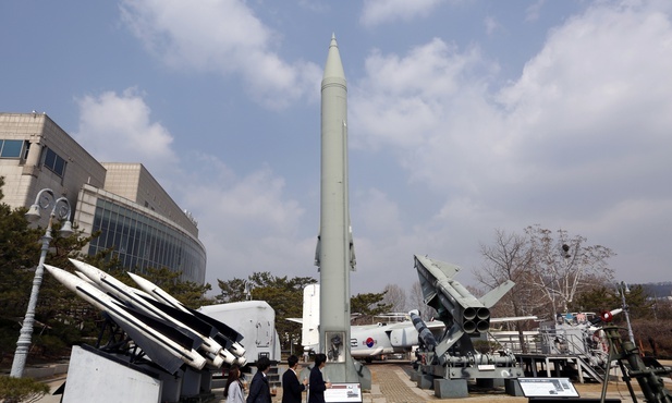 Korea Płn. przeprowadziła testy wyrzutni rakiet dalekiego zasięgu