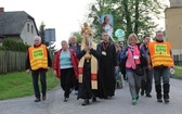 Pielgrzymi w sutannach w drodze do Łagiewnik - 2019