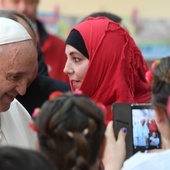 Papież: Świat migrantów i uchodźców jak krzyż ludzkości