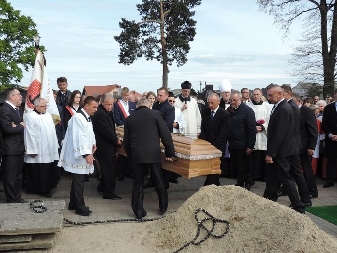 Pogrzeb ks. prał. Stanisława Welenca