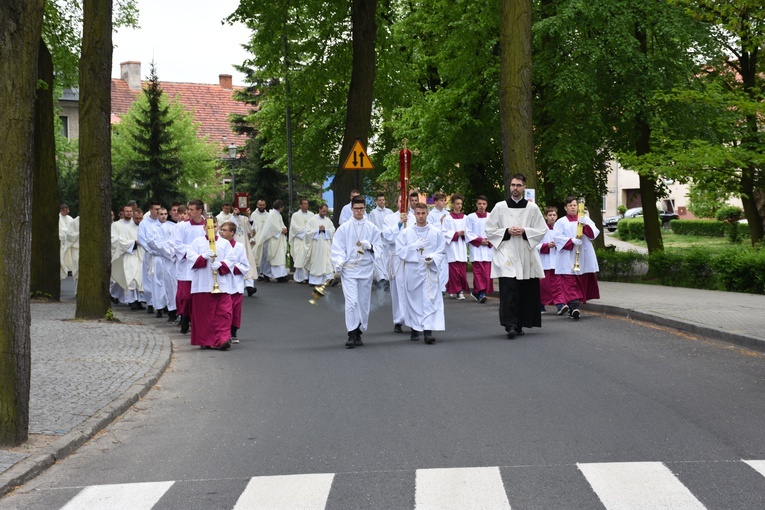 "Ugryź świętość"