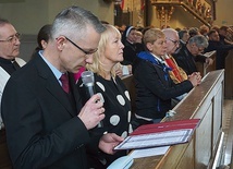 ▲	Nauczyciele religii dokonali aktu zawierzenia Maryi.