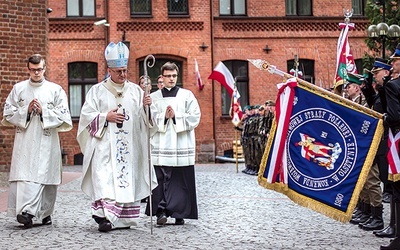 ▲	Modlitwie w intencji ojczyzny przewodniczył metropolita warmiński.