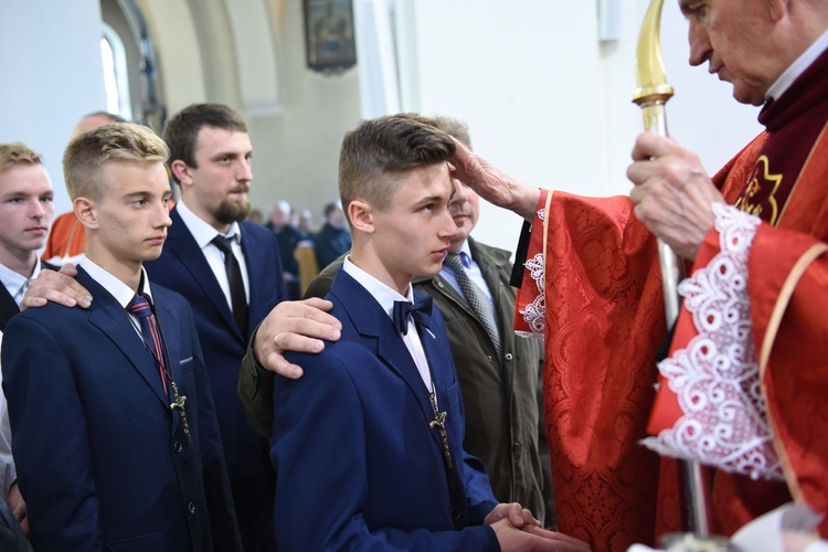 Bierzmowanie w Borzęcinie