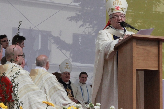 Ogłoszenie kolegiaty NMP Bazyliką Morską cz. 1