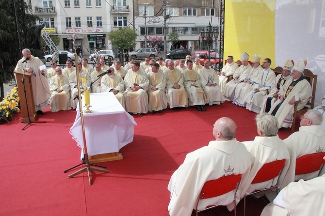 Ogłoszenie kolegiaty NMP Bazyliką Morską cz. 2