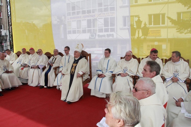 Ogłoszenie kolegiaty NMP Bazyliką Morską cz. 2