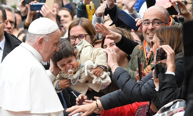 Papież Franciszek zakończył wizytę w Macedonii Północnej i wraca do Rzymu