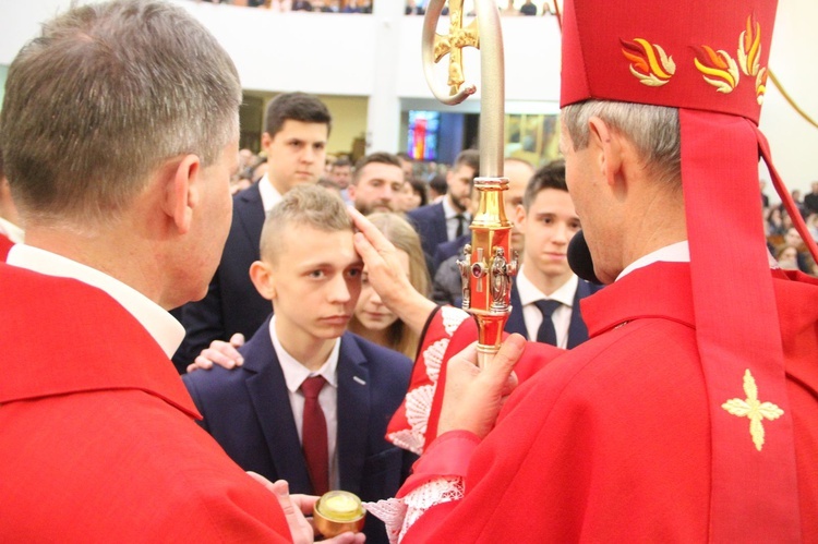 Bierzmowanie w kościele św. Pawła w Bochni