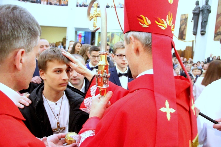 Bierzmowanie w kościele św. Pawła w Bochni