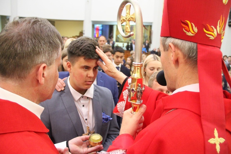Bierzmowanie w kościele św. Pawła w Bochni