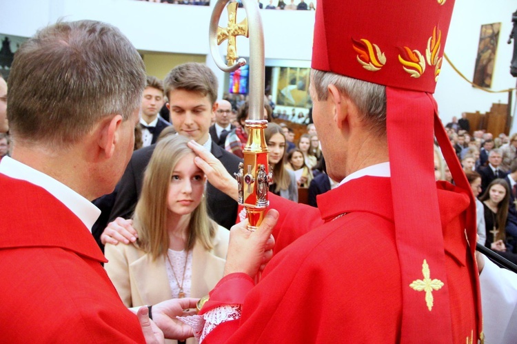 Bierzmowanie w kościele św. Pawła w Bochni