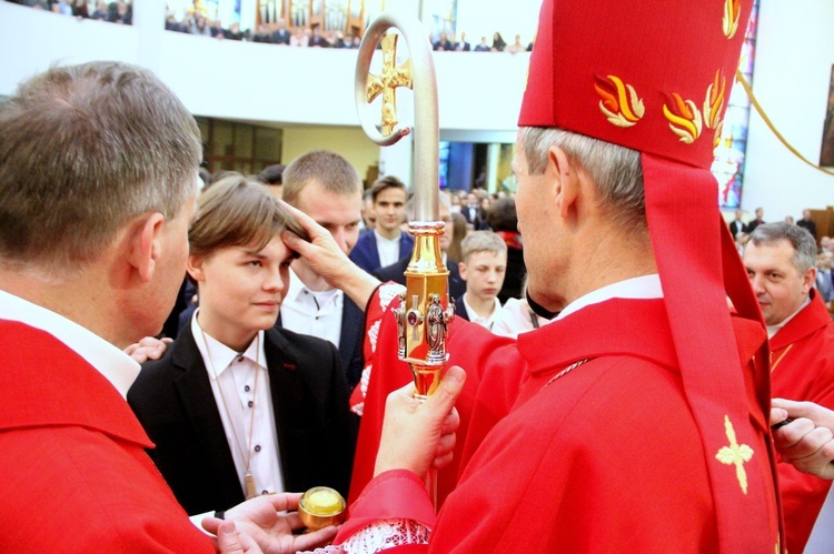 Bierzmowanie w kościele św. Pawła w Bochni