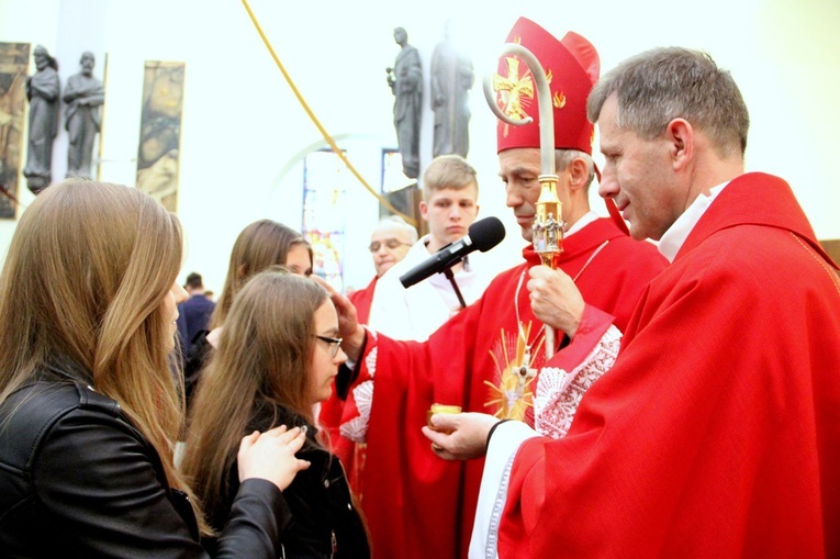 Bierzmowanie w kościele św. Pawła w Bochni