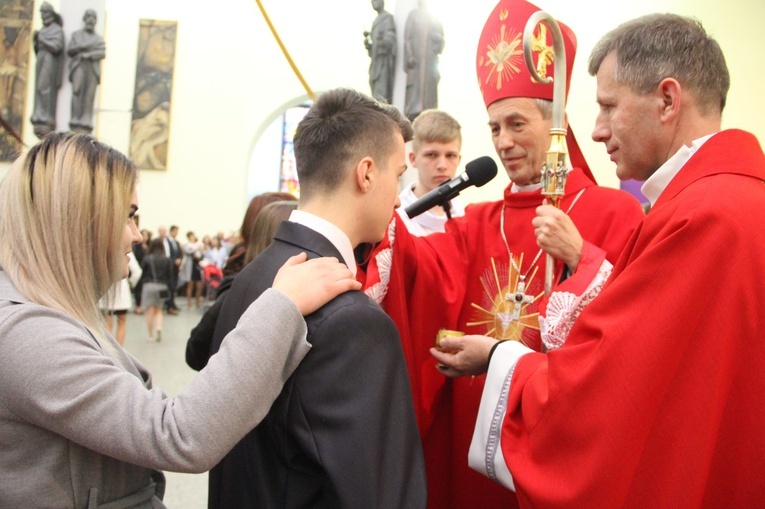 Bierzmowanie w kościele św. Pawła w Bochni