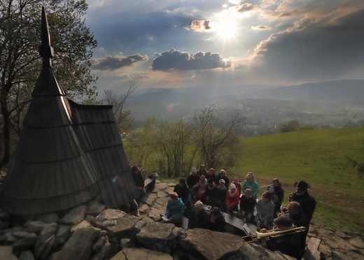 Nabożeństwo majowe w górach