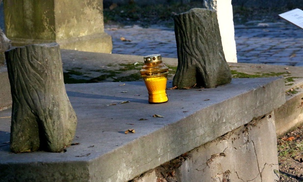 Zmarł uczeń ranny w strzelaninie w szkole