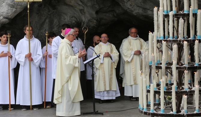 Abp W. Skworc do pątników: błogosławieństwa są jak lustro