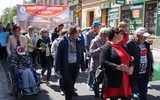 Ulicami Świdnicy przemaszerowali m.in. uczniowie Zespołu Szkół Specjalnych