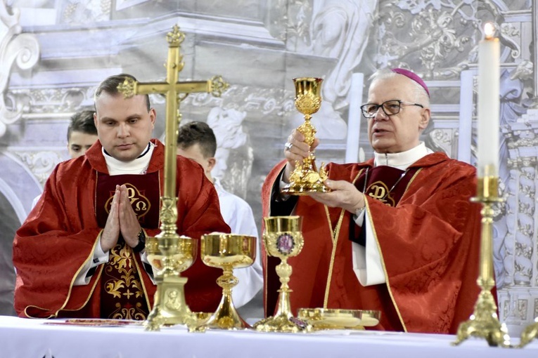 Odpust św. Stanisława, biskupa i męczennika, w diecezji świdnickiej