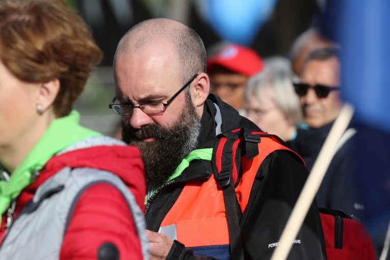 O poranku w Cudownej Grocie 