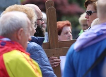 Crucem Tuam adoramus Domine