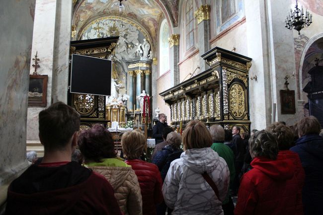 Z Klimontowa na Jasną Górą