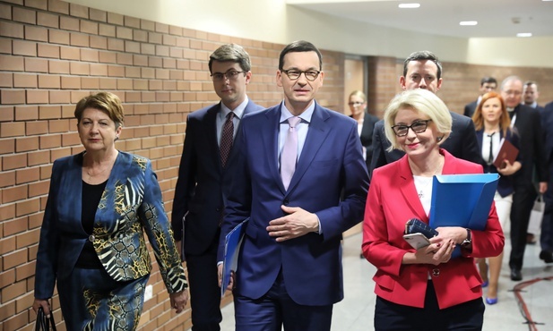 Morawiecki o publikacji na temat jego rodziny