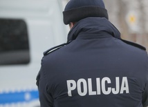 Sprawę zabójstwa w podstawówce w Marysinie Wawerskim bada policja i prokuratura.