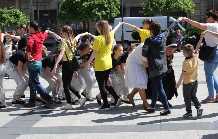 "Cała Polska tańczy dla JP2" - Bielsko-Biała 2019