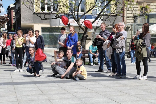 "Cała Polska tańczy dla JP2" - Bielsko-Biała 2019