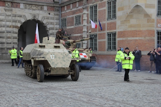 Defilada Zwycięstwa przeszła ulicami Gdańska