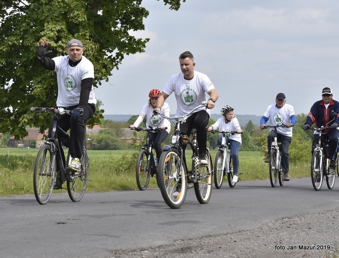 III Wielkanocny Rajd Rowerowy do Bożego Grobu w Żaganiu - cz. II