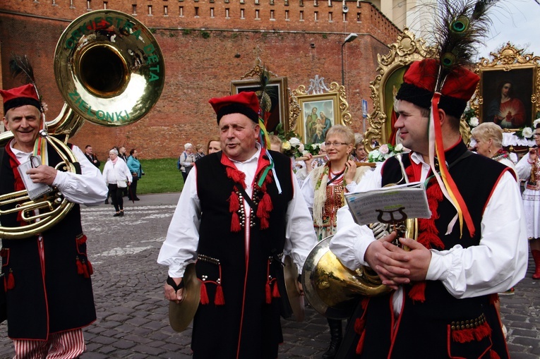 Procesja z Wawelu na Skałkę 2019