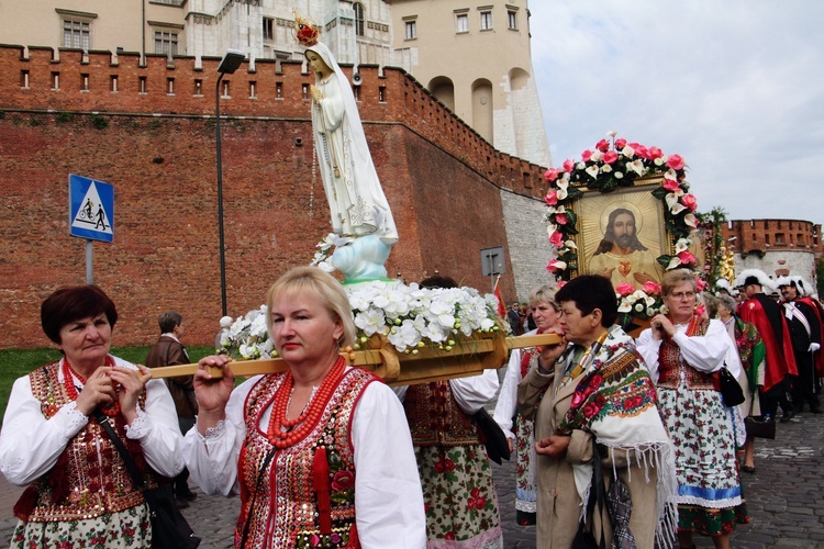 Procesja z Wawelu na Skałkę 2019